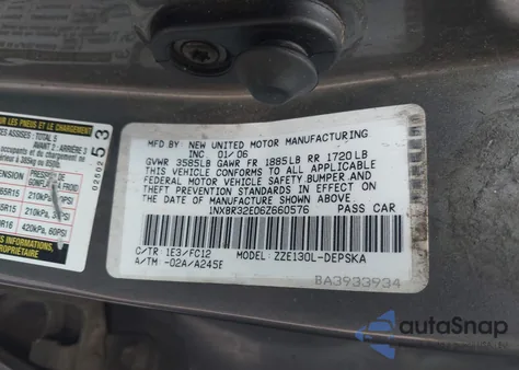 2006 Toyota Corolla S z USA, uszkodzony, nr VIN 1NXBR32E06Z660576